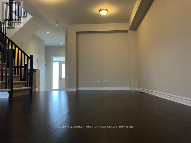 169 Shinny Avenue, Ottawa, Ontario  K2V 0G4 - Photo 3 - X13083754