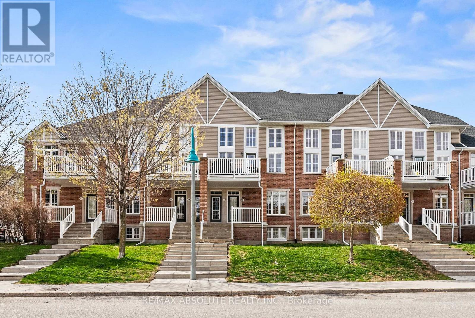 52 Edenvale Drive, Ottawa, Ontario  K2K 0A3 - Photo 1 - X13083880
