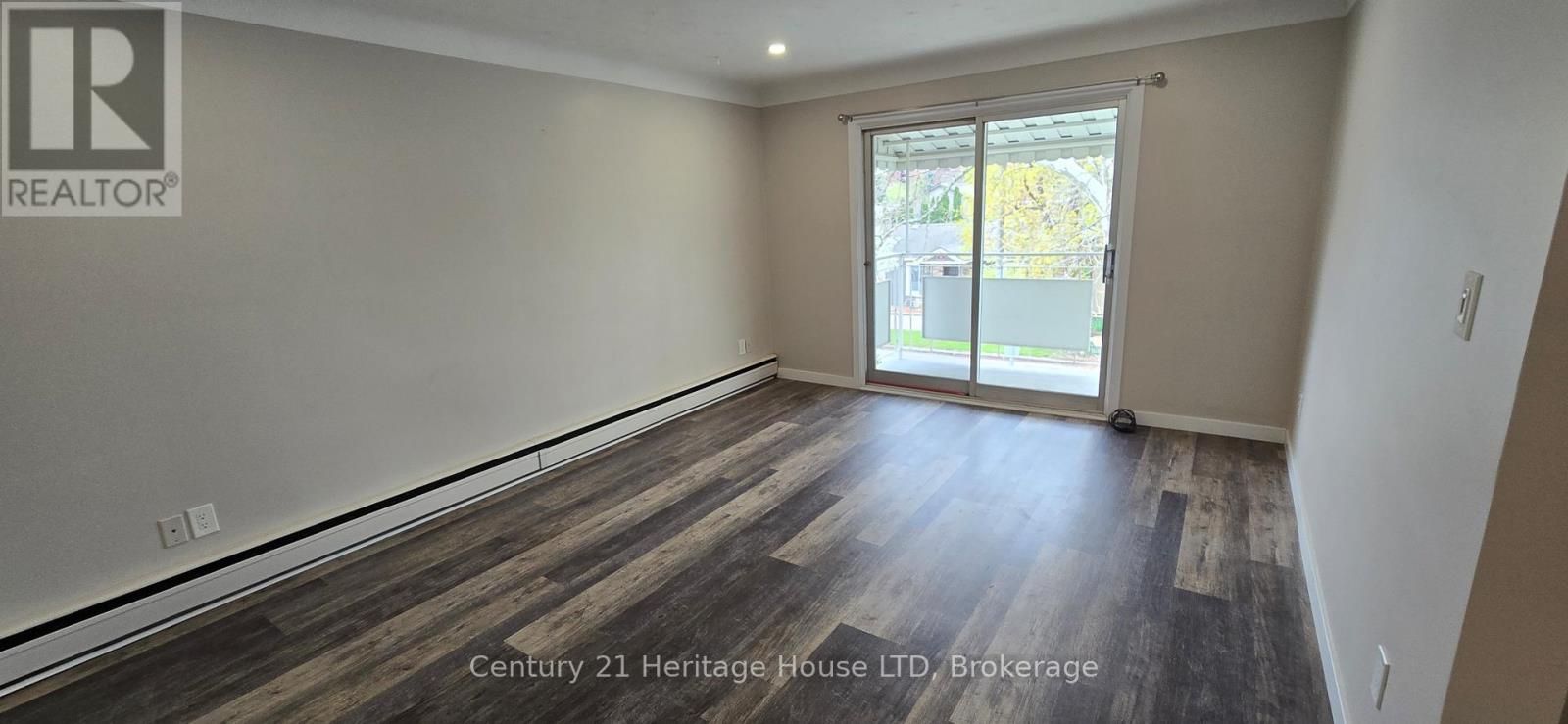 119 Louisa Street, St. Catharines, Ontario  L2R 2K5 - Photo 3 - X13083820