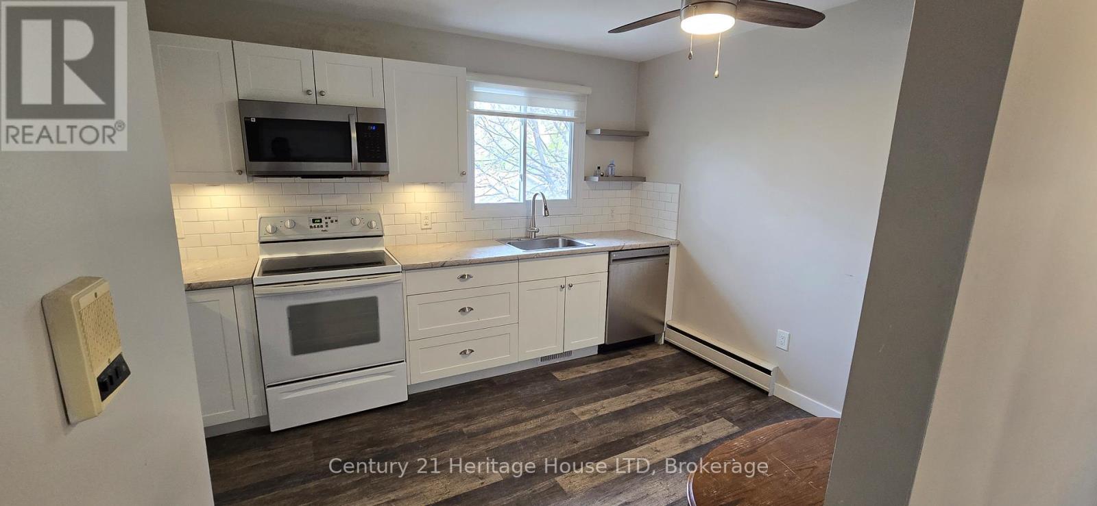 119 Louisa Street, St. Catharines, Ontario  L2R 2K5 - Photo 5 - X13083820