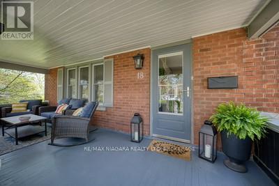 18 Maplecrest Avenue, St. Catharines, Ontario  L2T 1A8 - Photo 2 - X13083956