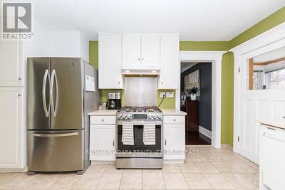 18 Maplecrest Avenue, St. Catharines, Ontario  L2T 1A8 - Photo 6 - X13083956