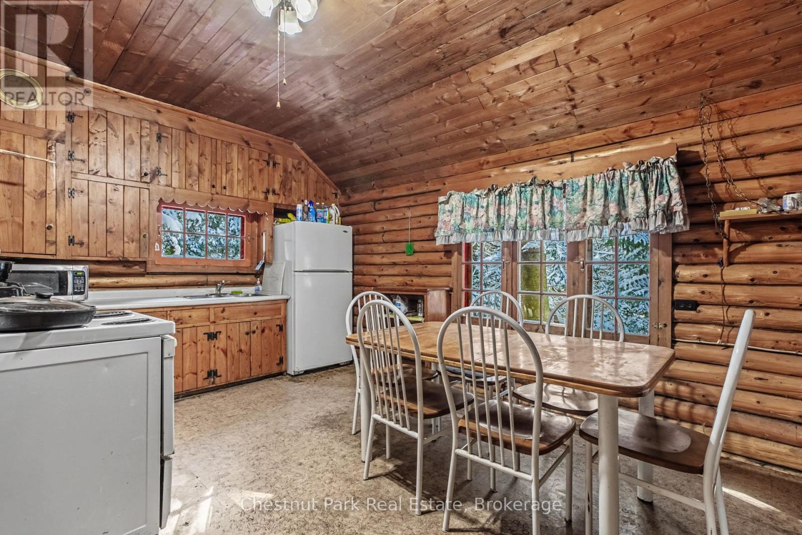 154 Myles Bay Shore Road, Northern Bruce Peninsula, Ontario  N0H 1W0 - Photo 20 - X12887284