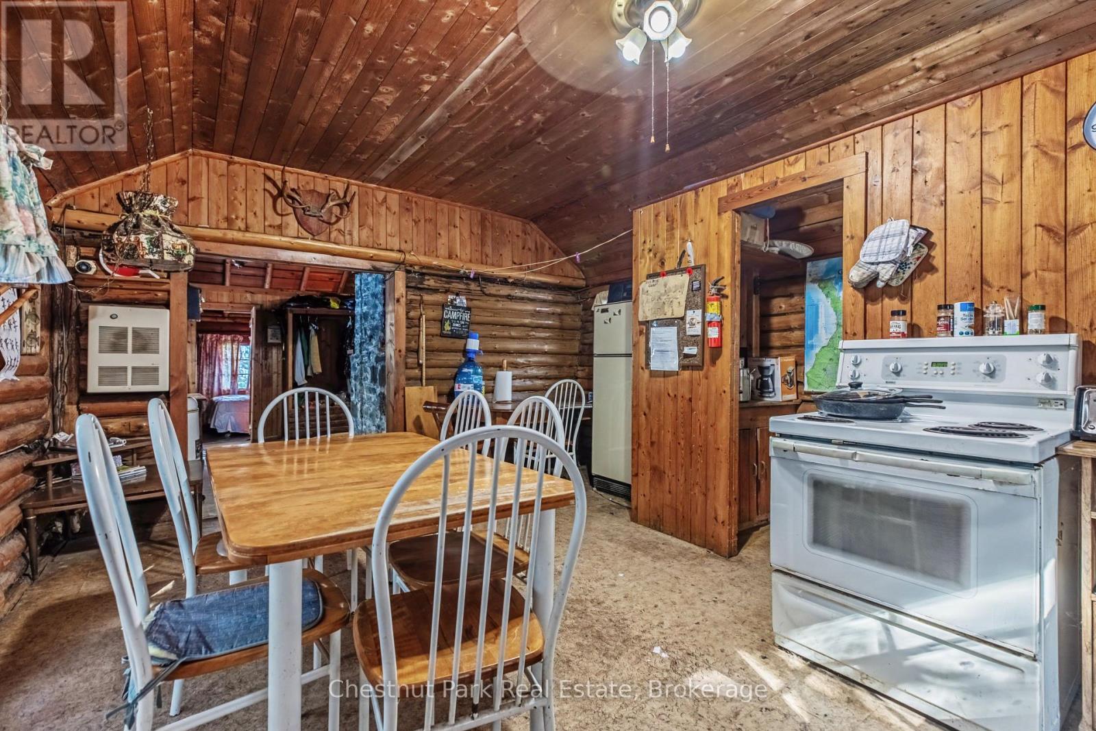 154 Myles Bay Shore Road, Northern Bruce Peninsula, Ontario  N0H 1W0 - Photo 21 - X12887284