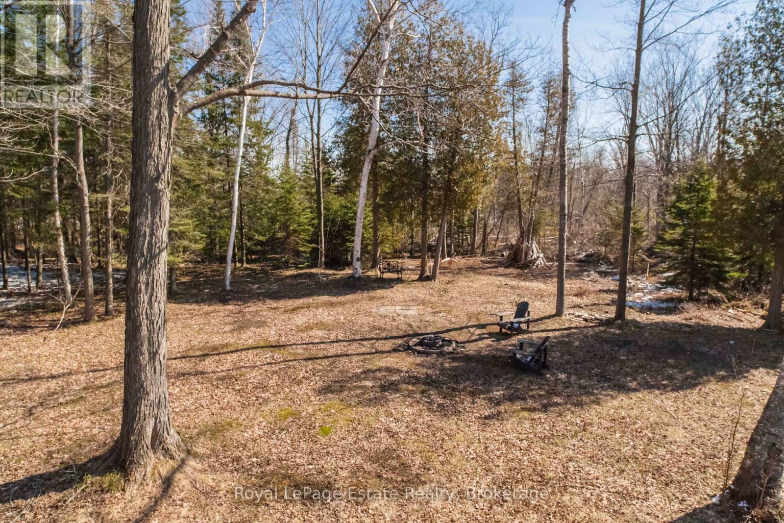 21 Sauble Woods Crescent, South Bruce Peninsula, Ontario  N0H 2G0 - Photo 27 - X12981556