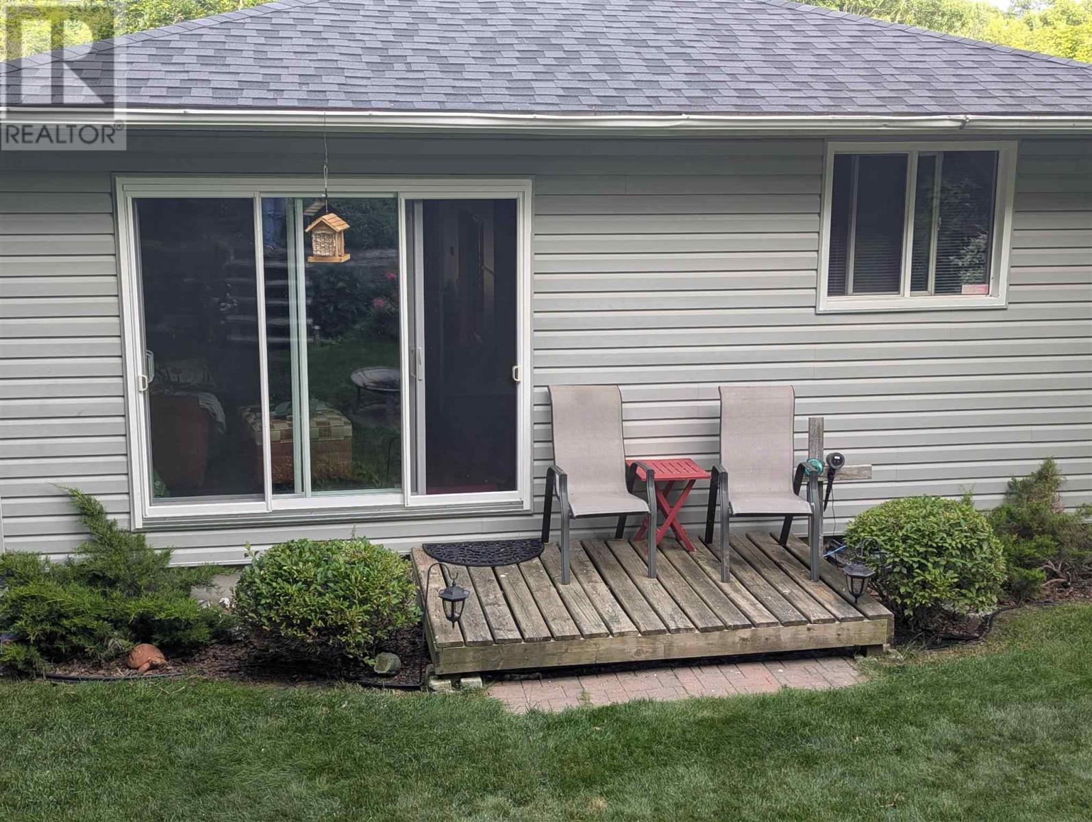 52 Hergott Ave, Elliot Lake, Ontario  P5A 3A8 - Photo 10 - SM260500