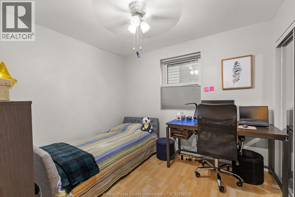 2119 Longfellow, Windsor, Ontario  N9B 3J5 - Photo 8 - 26010063
