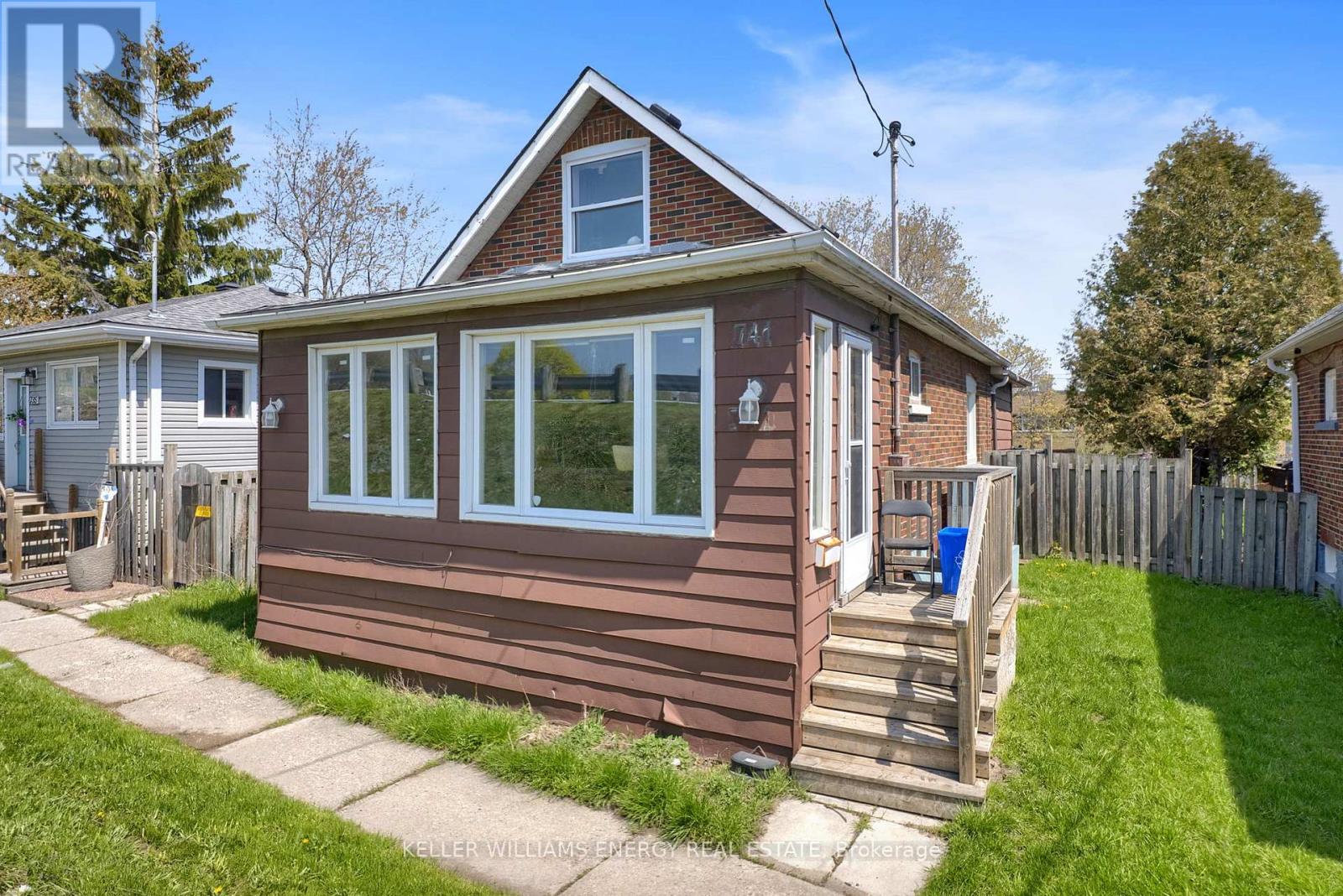 741 Ritson Road S, Oshawa, Ontario  L1H 5L2 - Photo 2 - E13083814