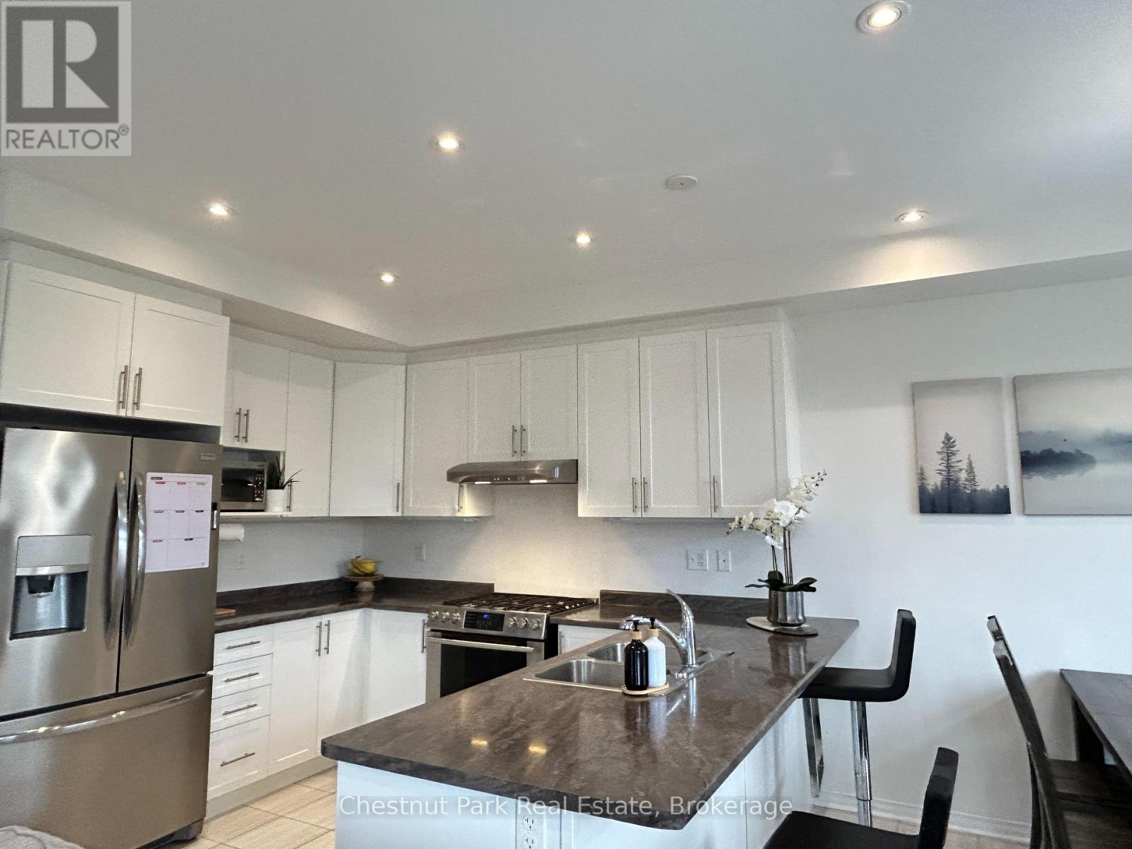 90 Tracey Lane, Collingwood, Ontario  L9Y 3Y7 - Photo 11 - S13083628