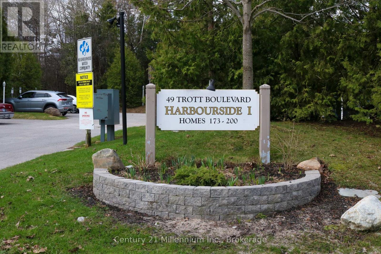 193 - 49 Trott Boulevard, Collingwood, Ontario  L9Y 5B8 - Photo 2 - S13083882