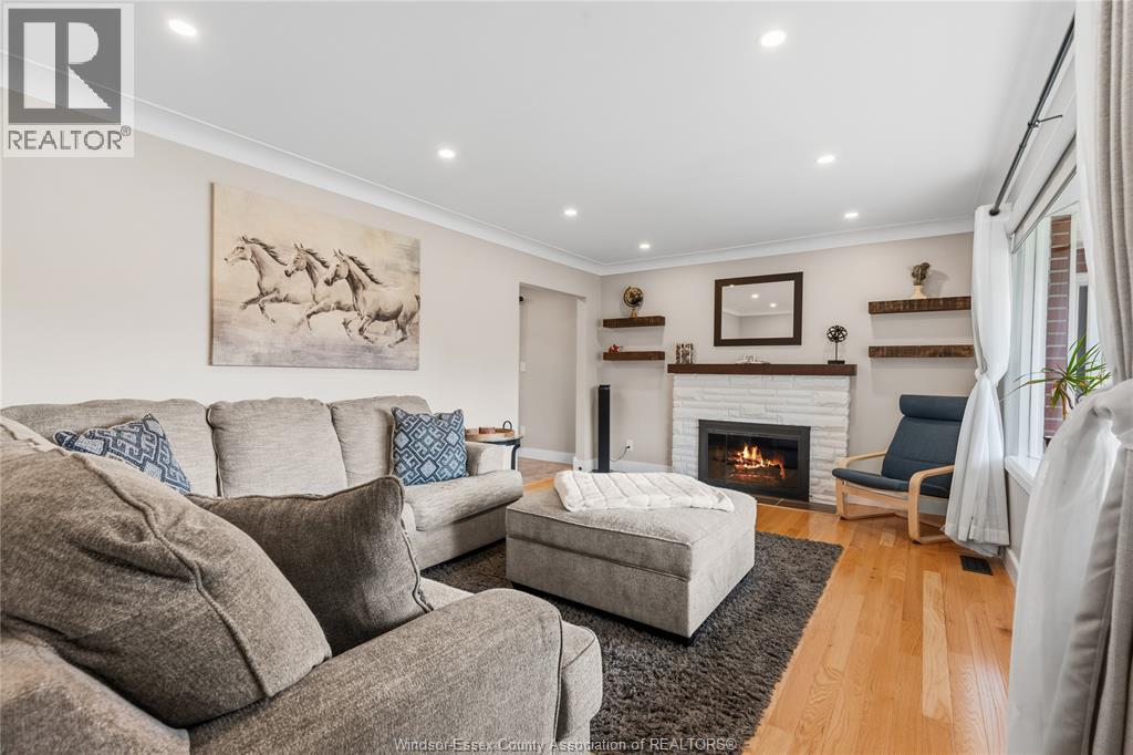 338 Betty Drive, Windsor, Ontario  N8S 3W8 - Photo 7 - 26010102