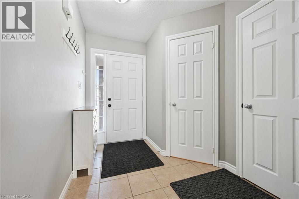 43 Captain Mccallum Drive, New Hamburg, Ontario  N3A 0B6 - Photo 3 - 40822047