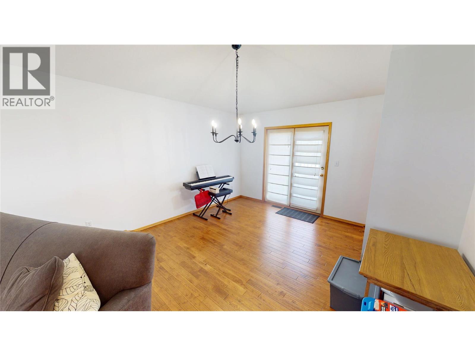 1308 20a Street S, Cranbrook, British Columbia  V1C 6L7 - Photo 11 - 10385877