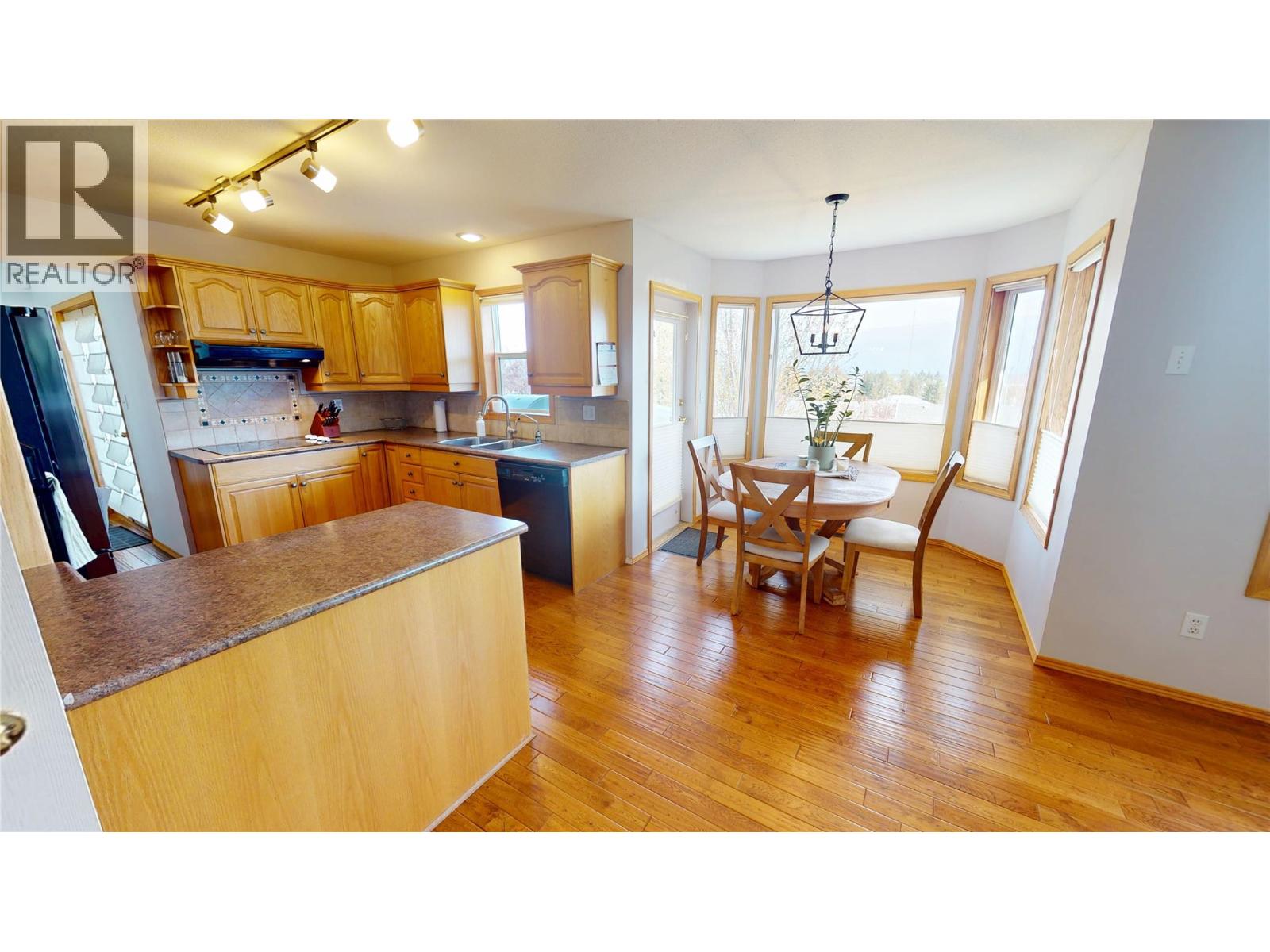 1308 20a Street S, Cranbrook, British Columbia  V1C 6L7 - Photo 4 - 10385877