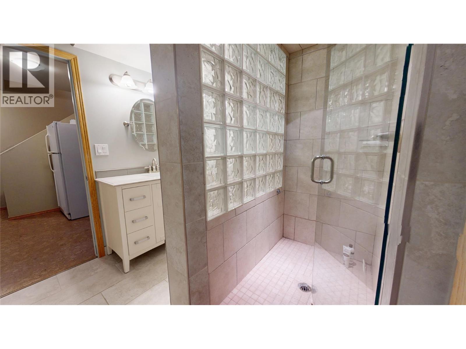 1308 20a Street S, Cranbrook, British Columbia  V1C 6L7 - Photo 32 - 10385877