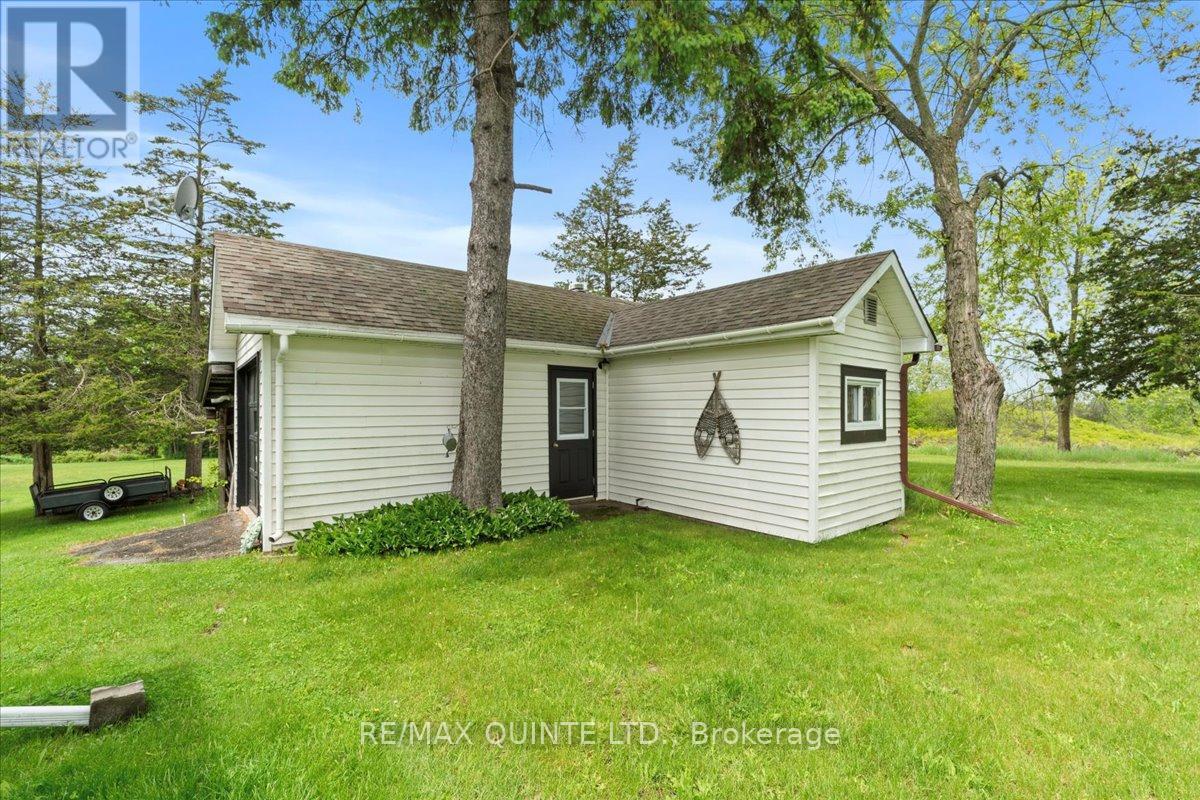 404 Bridge Street W, Belleville, Ontario  K8N 4Z2 - Photo 8 - X13083600