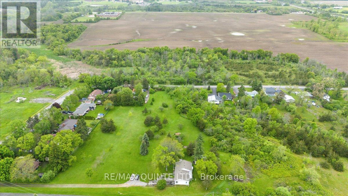 404 Bridge Street W, Belleville, Ontario  K8N 4Z2 - Photo 9 - X13083600