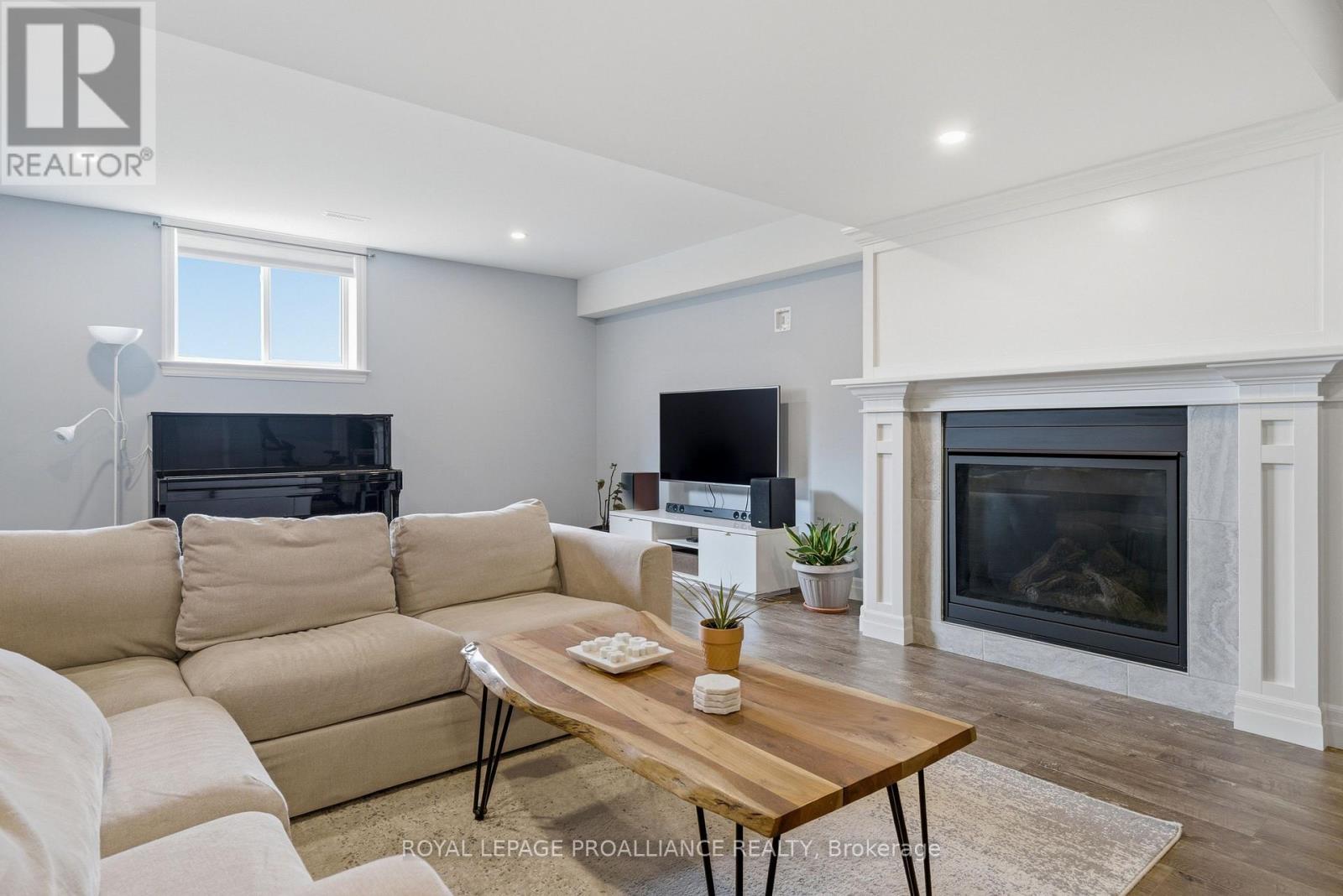 27 Blossom Court, Quinte West, Ontario  K8V 0E8 - Photo 31 - X13083796