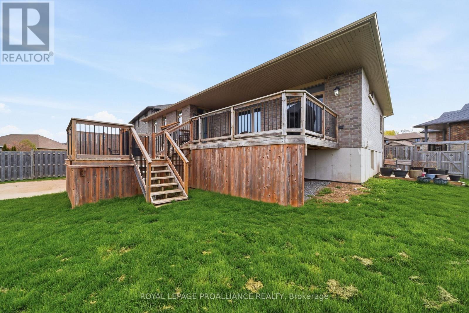 27 Blossom Court, Quinte West, Ontario  K8V 0E8 - Photo 49 - X13083796