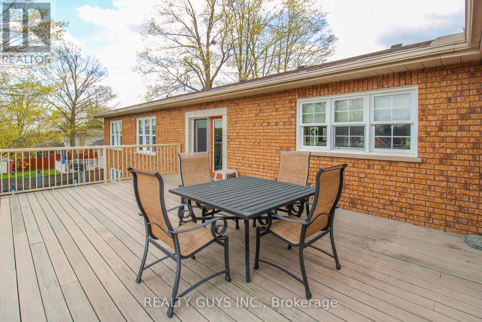 668 Brealey Drive, Peterborough, Ontario  K9K 2M7 - Photo 4 - X13083936