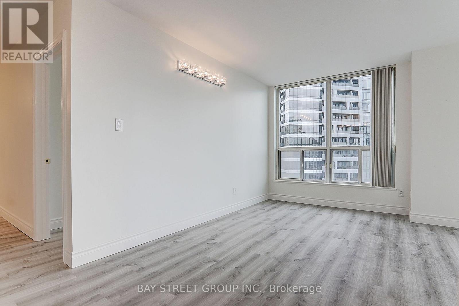 1611 - 24 Wellesley Street W, Toronto, Ontario  M4Y 2X6 - Photo 14 - C13083608