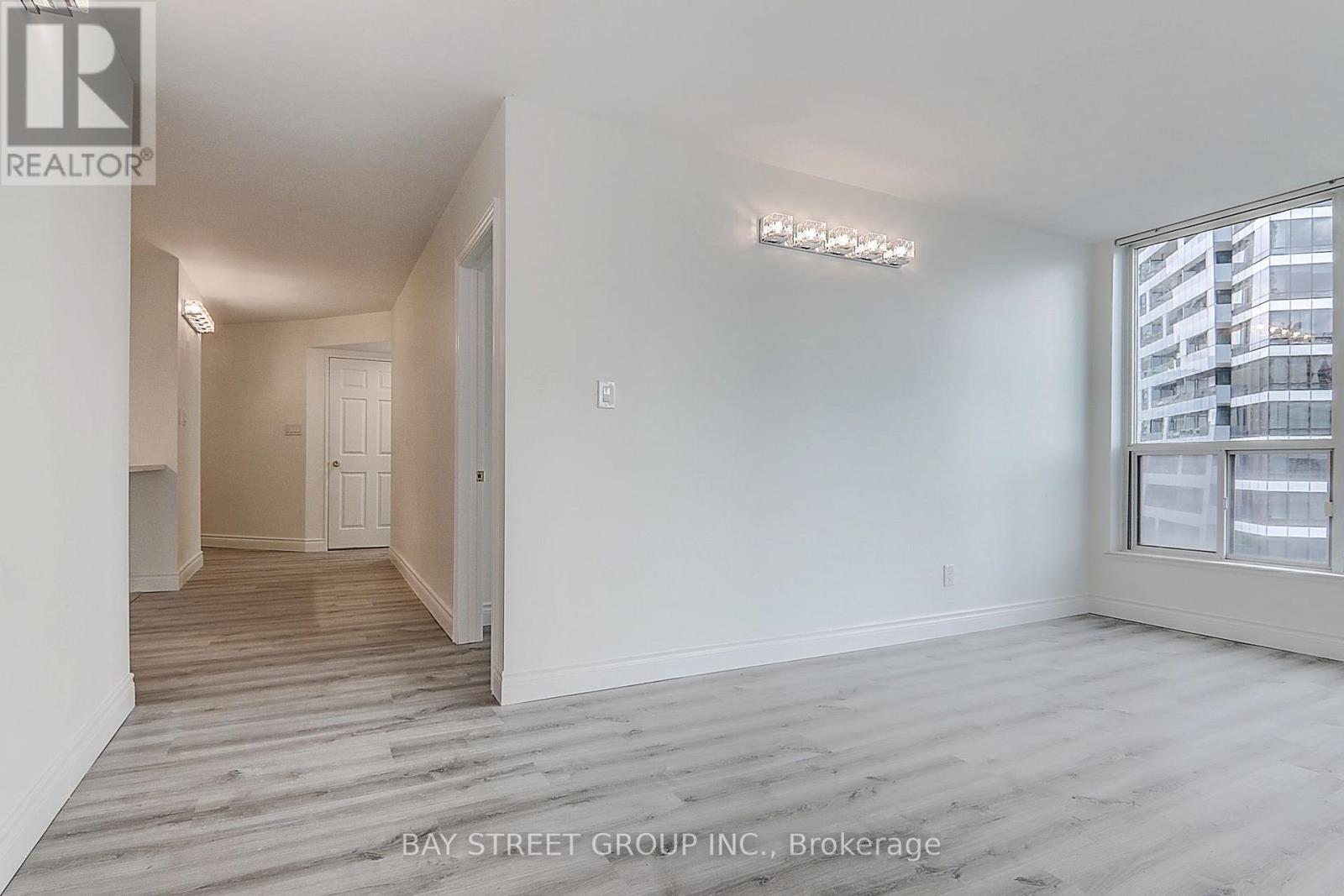 1611 - 24 Wellesley Street W, Toronto, Ontario  M4Y 2X6 - Photo 17 - C13083608