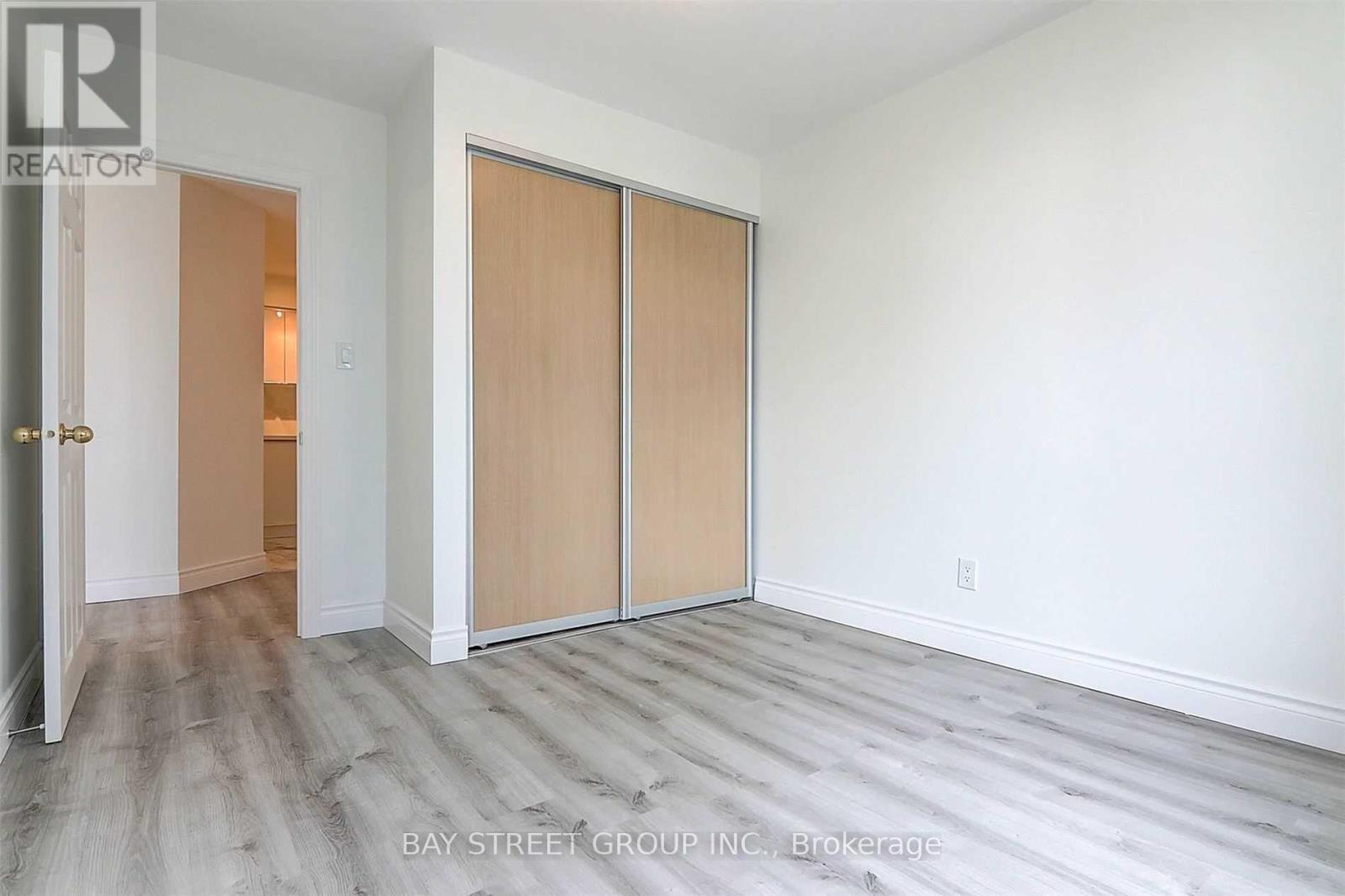 1611 - 24 Wellesley Street W, Toronto, Ontario  M4Y 2X6 - Photo 23 - C13083608