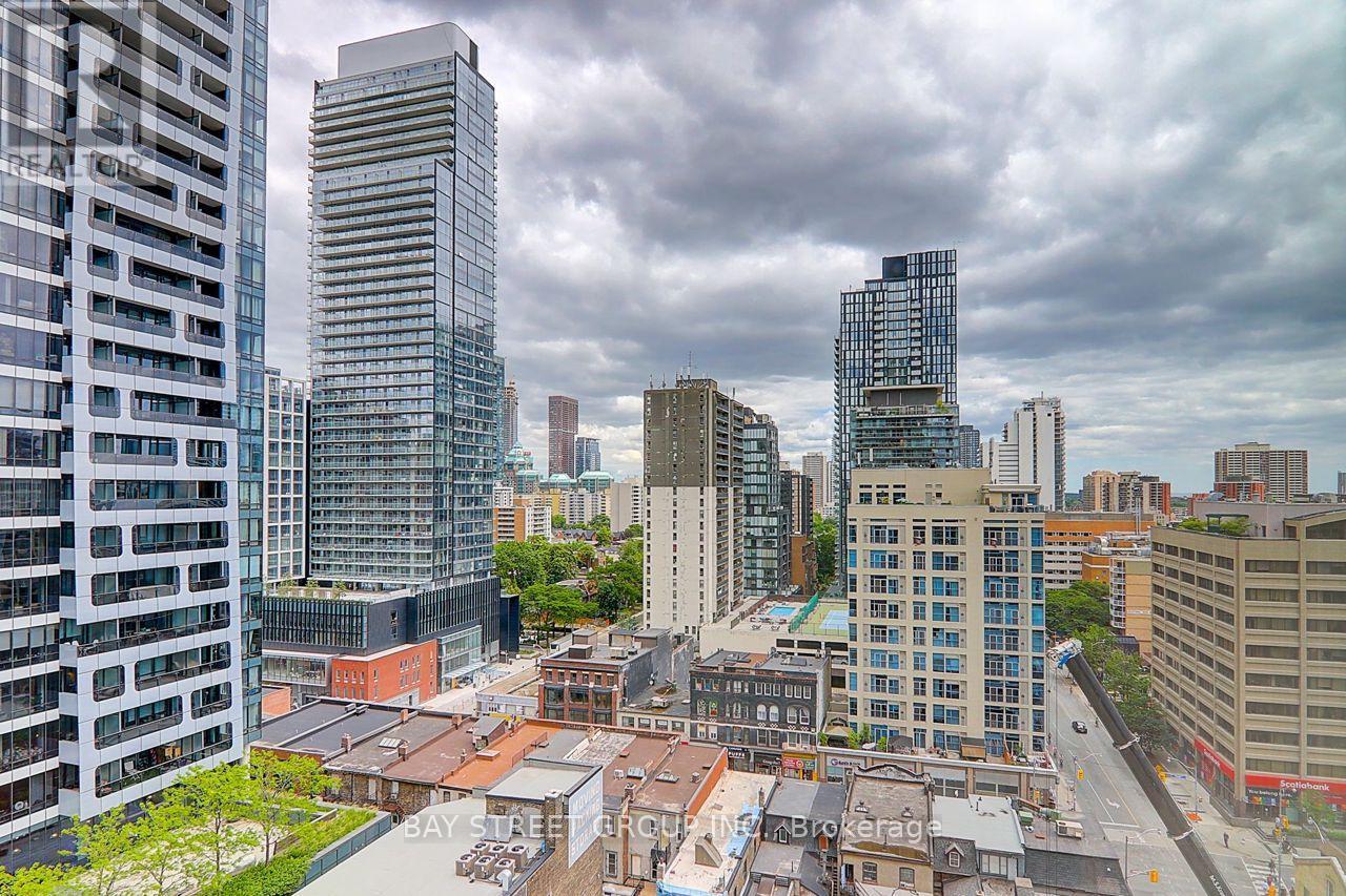 1611 - 24 Wellesley Street W, Toronto, Ontario  M4Y 2X6 - Photo 24 - C13083608