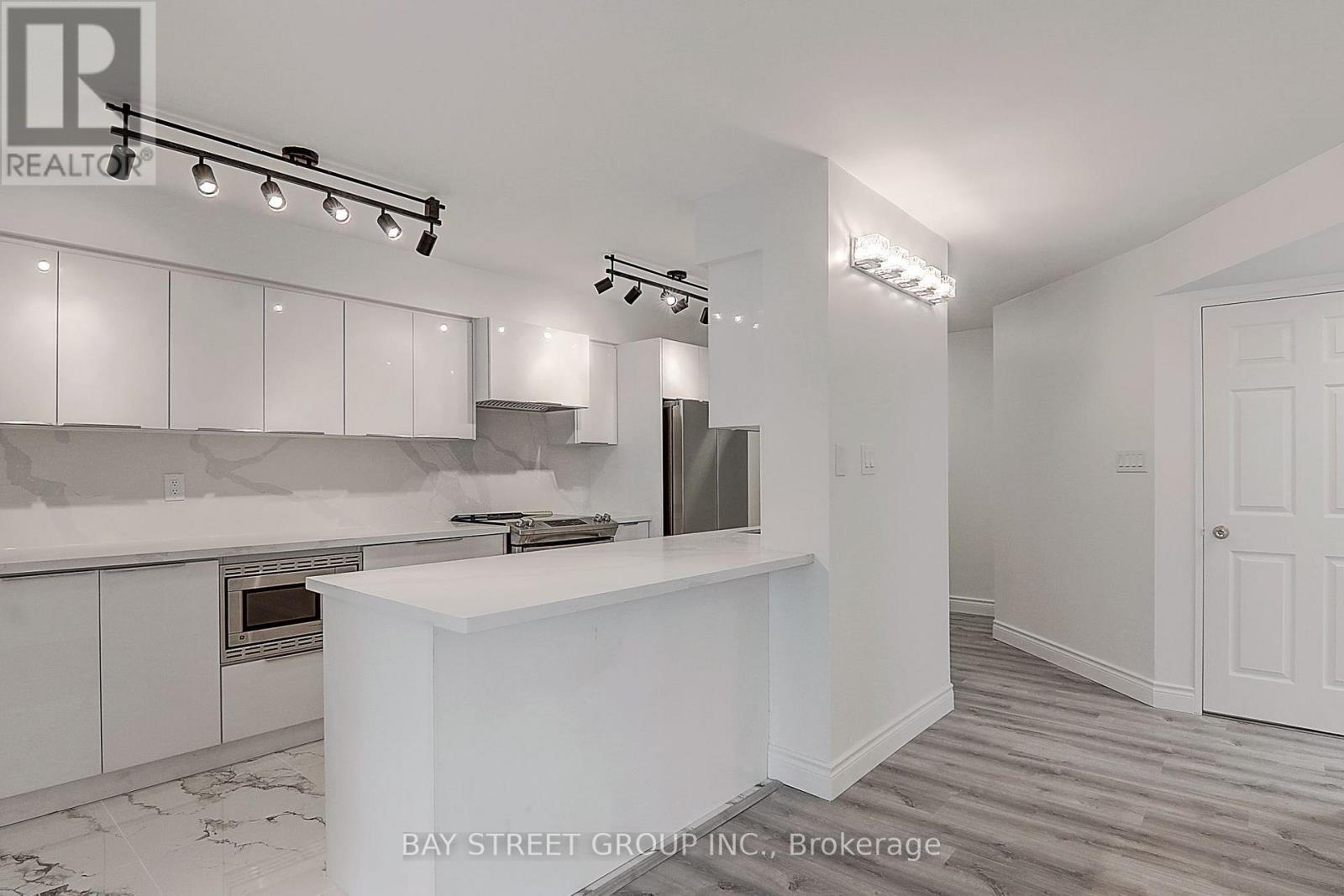 1611 - 24 Wellesley Street W, Toronto, Ontario  M4Y 2X6 - Photo 6 - C13083608