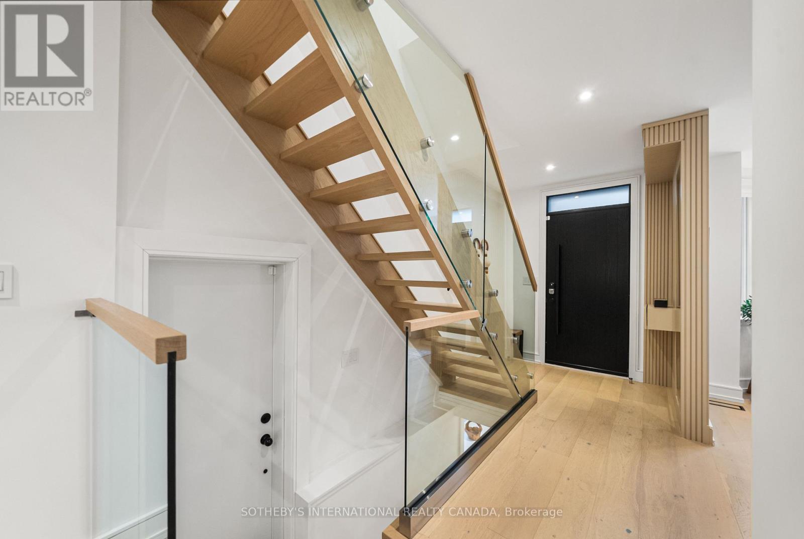138 Airdrie Road, Toronto, Ontario  M4G 1M5 - Photo 25 - C13083616