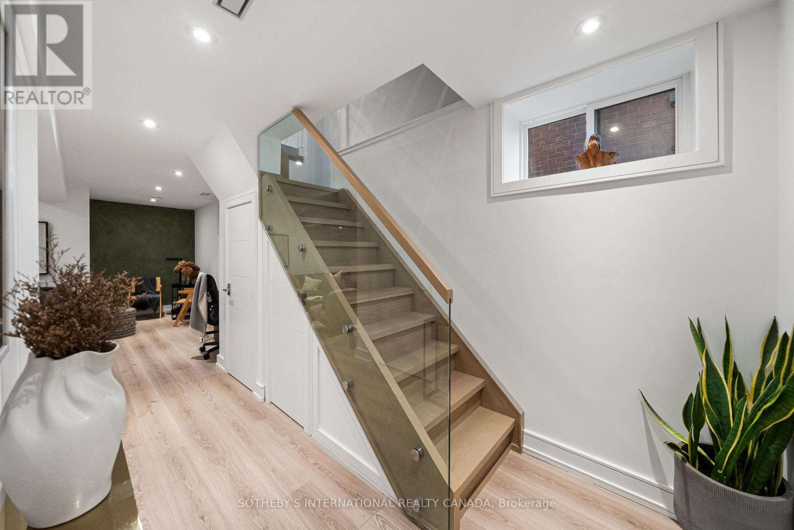 138 Airdrie Road, Toronto, Ontario  M4G 1M5 - Photo 41 - C13083616