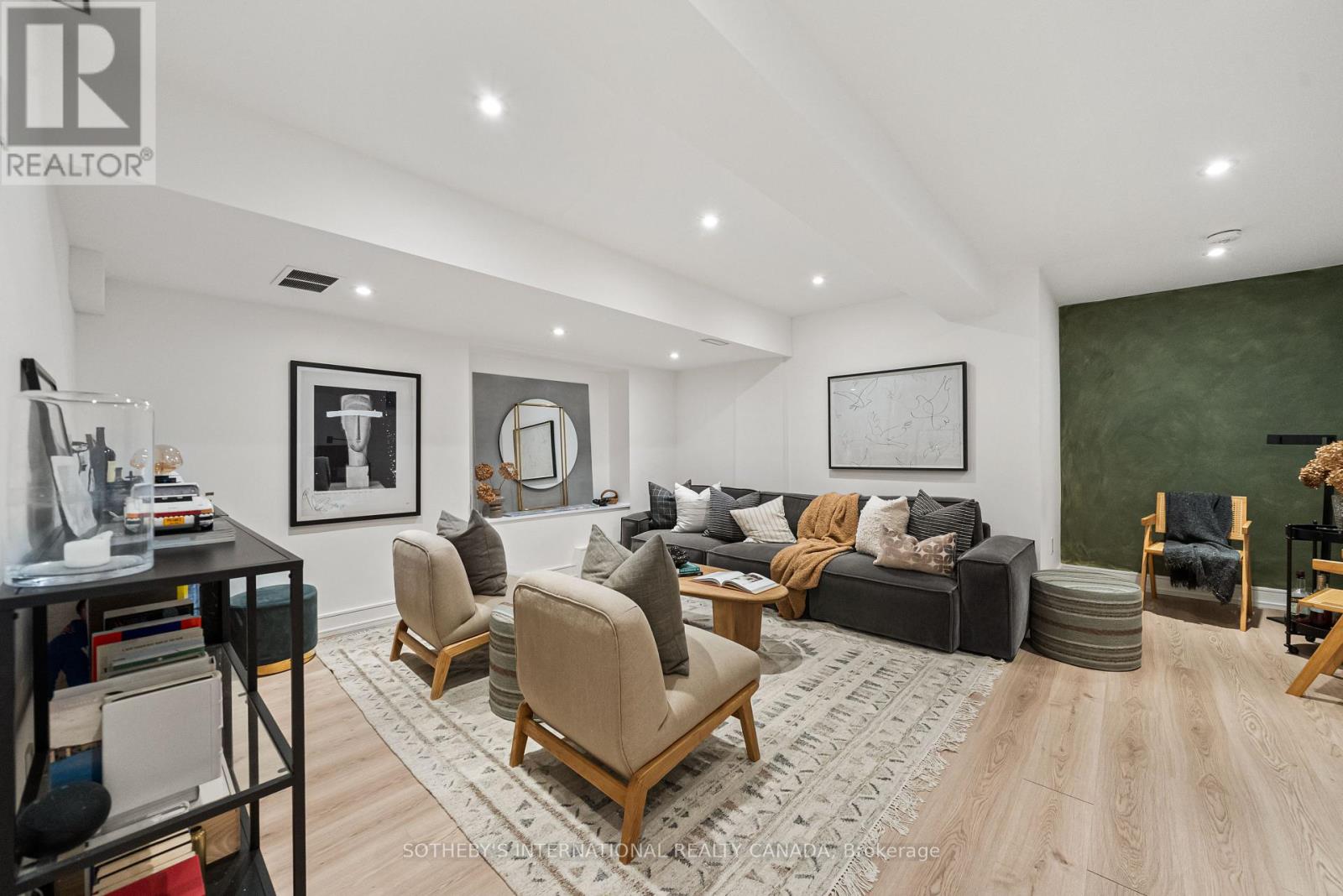 138 Airdrie Road, Toronto, Ontario  M4G 1M5 - Photo 42 - C13083616