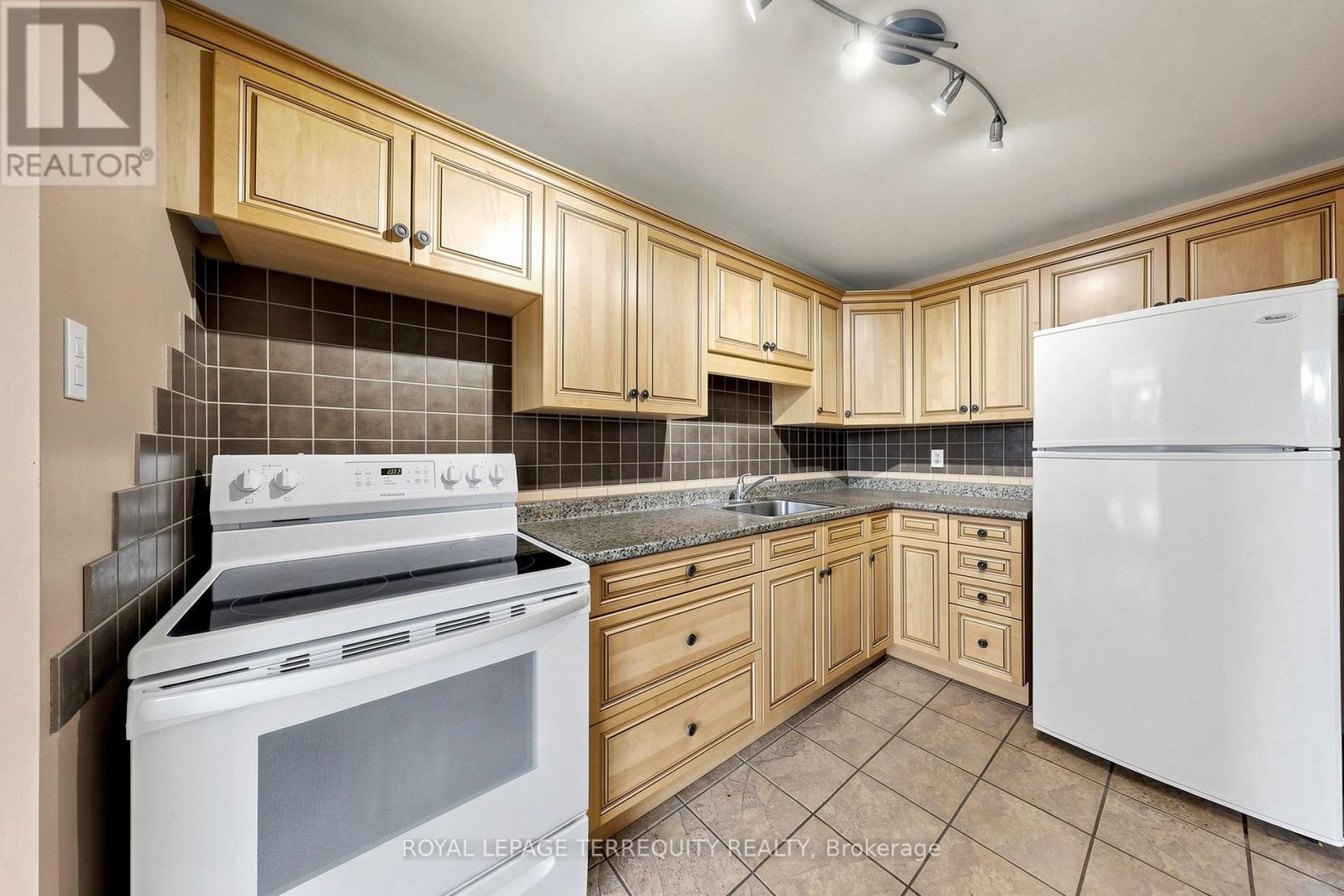 103 - 30 Sunrise Avenue, Toronto, Ontario  M4A 2R3 - Photo 22 - C13083704