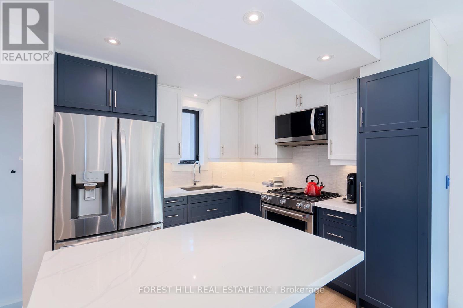 85 Fairlawn Avenue, Toronto, Ontario  M5M 1S6 - Photo 8 - C13083710