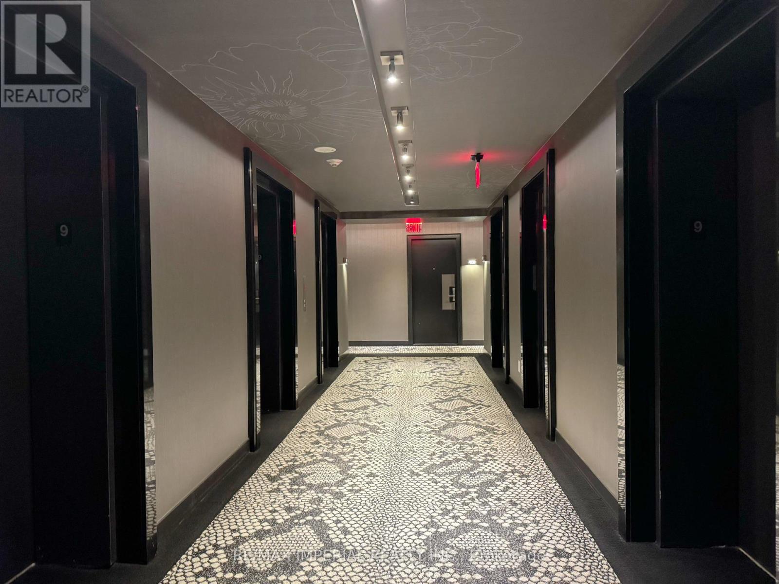 909 - 1080 BAY STREET, Toronto, Ontario