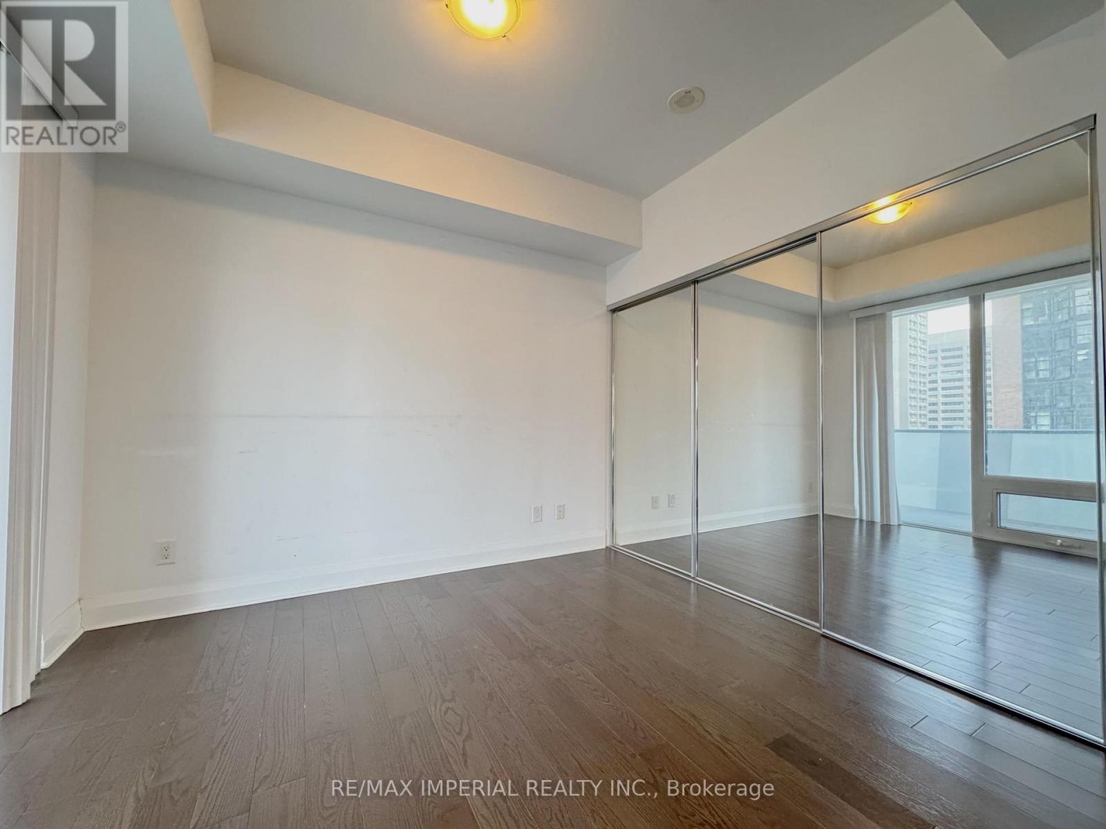 909 - 1080 Bay Street, Toronto, Ontario  M5S 0A5 - Photo 10 - C13083852