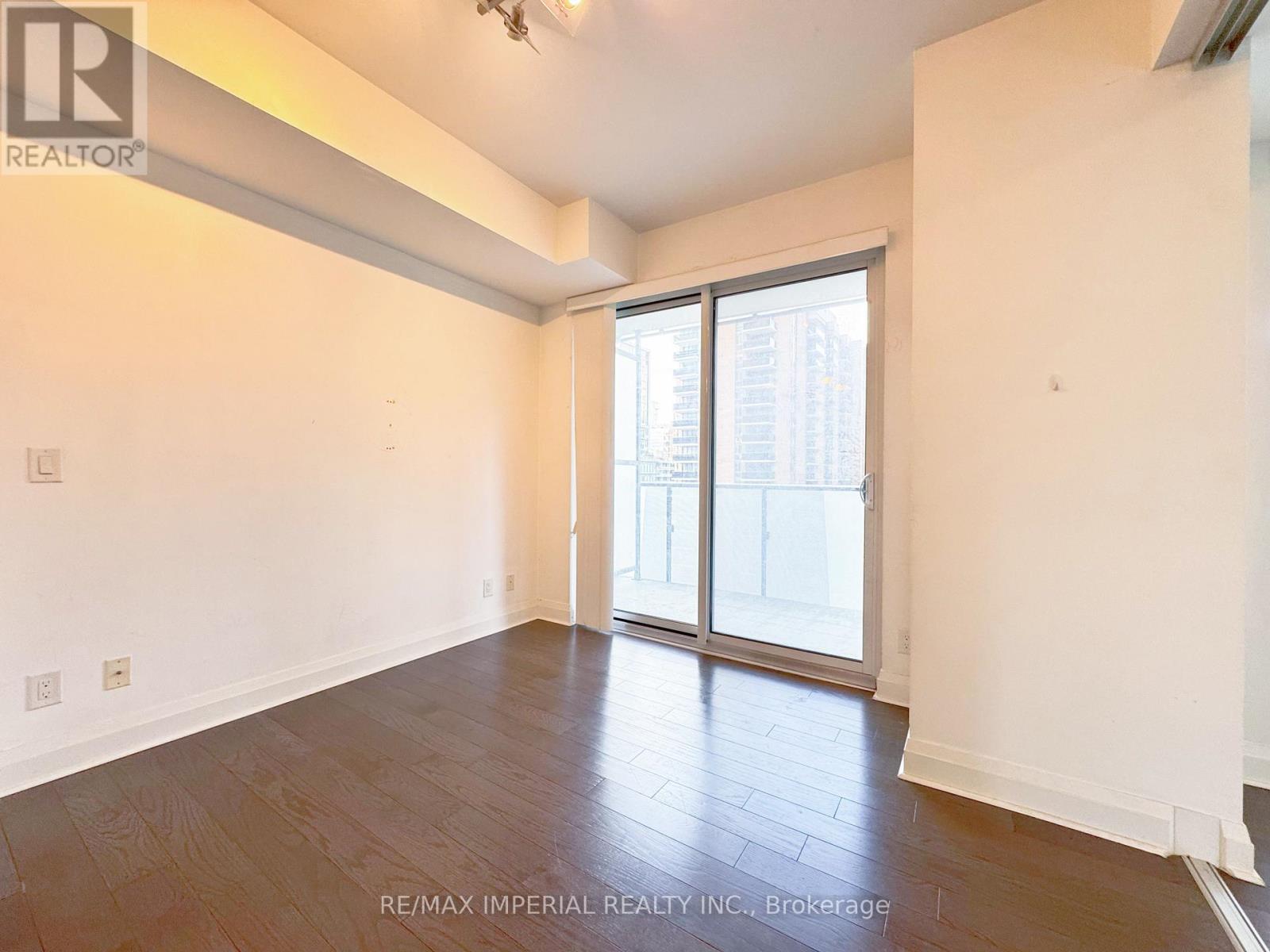 909 - 1080 Bay Street, Toronto, Ontario  M5S 0A5 - Photo 9 - C13083852