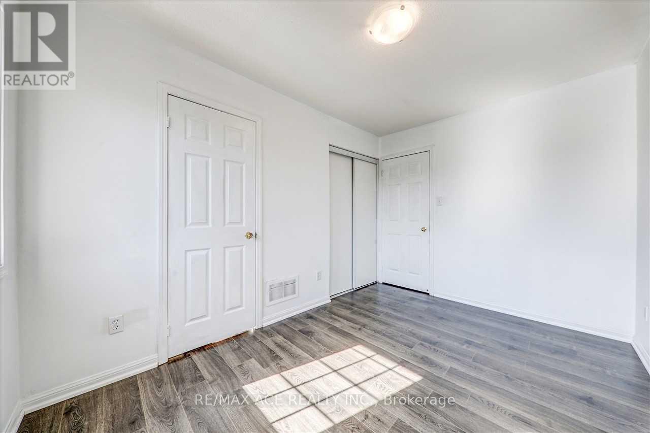 35 Pitchpine Drive, Toronto, Ontario  M1X 1Y1 - Photo 23 - E13083714