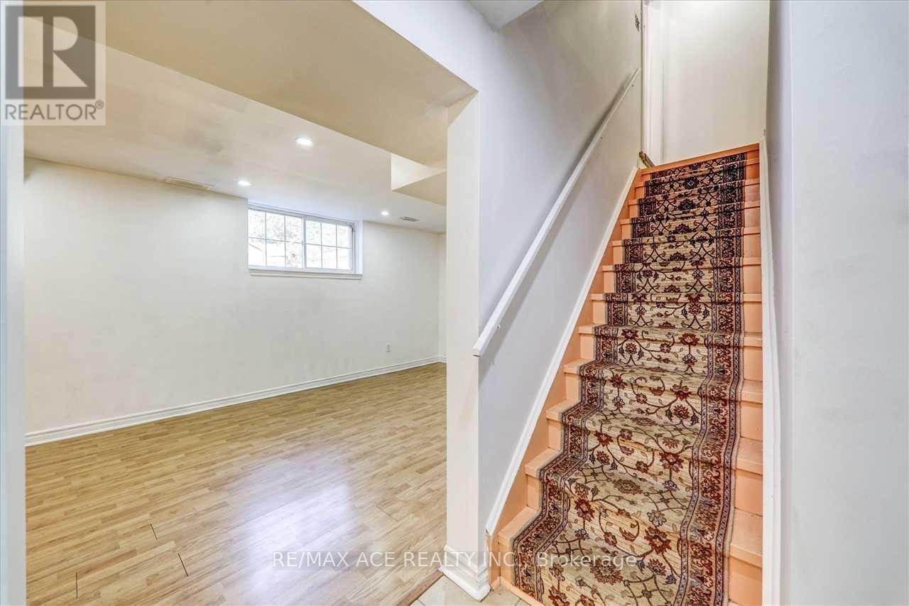 35 Pitchpine Drive, Toronto, Ontario  M1X 1Y1 - Photo 29 - E13083714