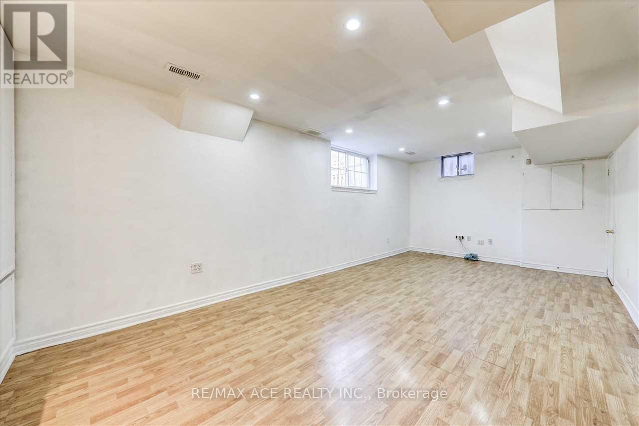 35 Pitchpine Drive, Toronto, Ontario  M1X 1Y1 - Photo 30 - E13083714