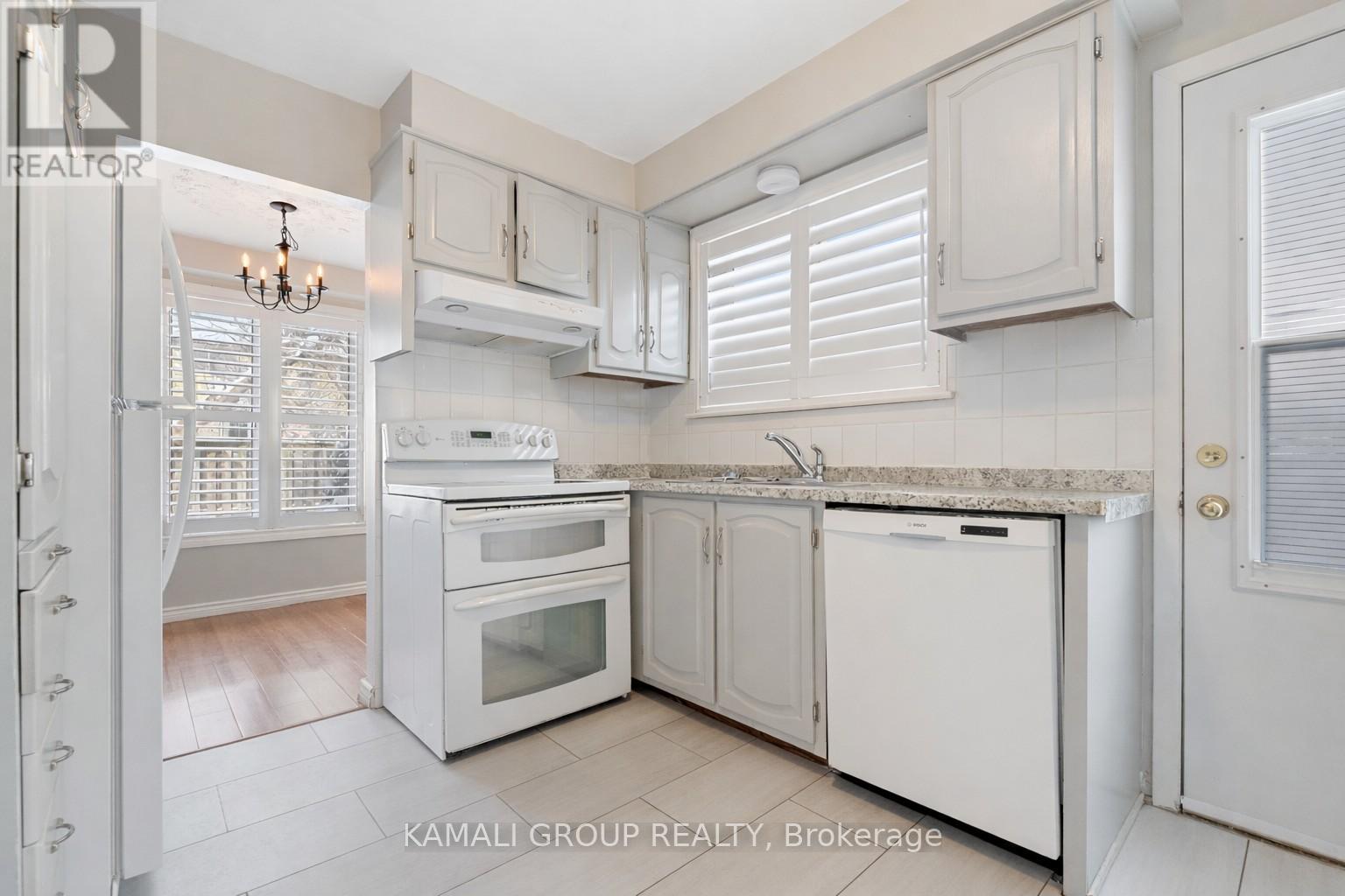 582 Lakeview Avenue, Oshawa, Ontario  L1J 1B1 - Photo 10 - E13083780