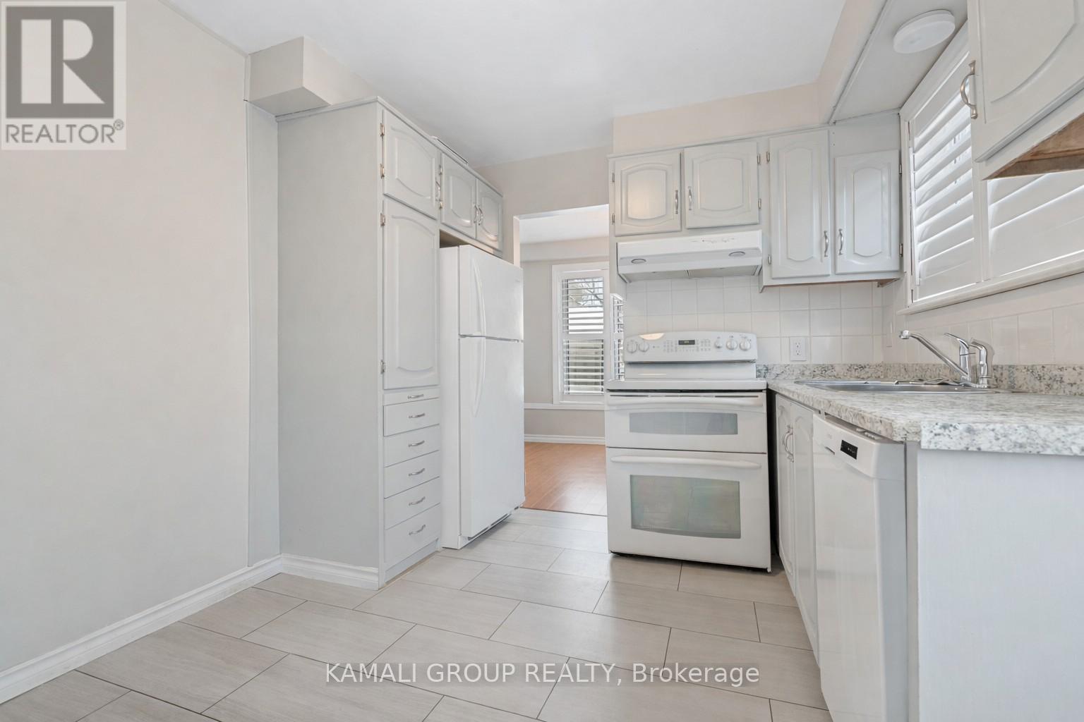 582 Lakeview Avenue, Oshawa, Ontario  L1J 1B1 - Photo 9 - E13083780