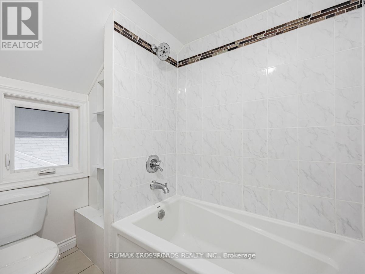 111 Elgin Street W, Oshawa, Ontario  L1G 1S5 - Photo 16 - E13083868