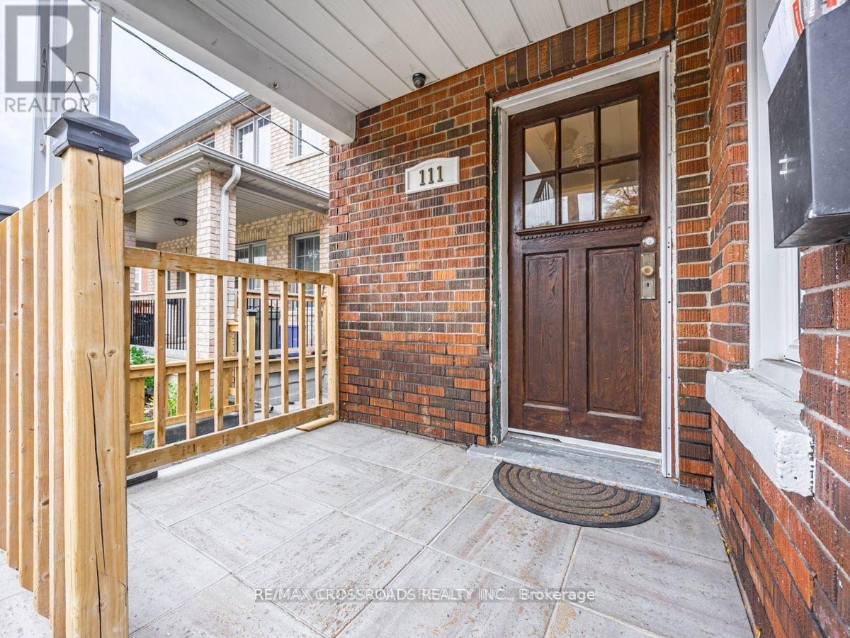 111 Elgin Street W, Oshawa, Ontario  L1G 1S5 - Photo 2 - E13083868