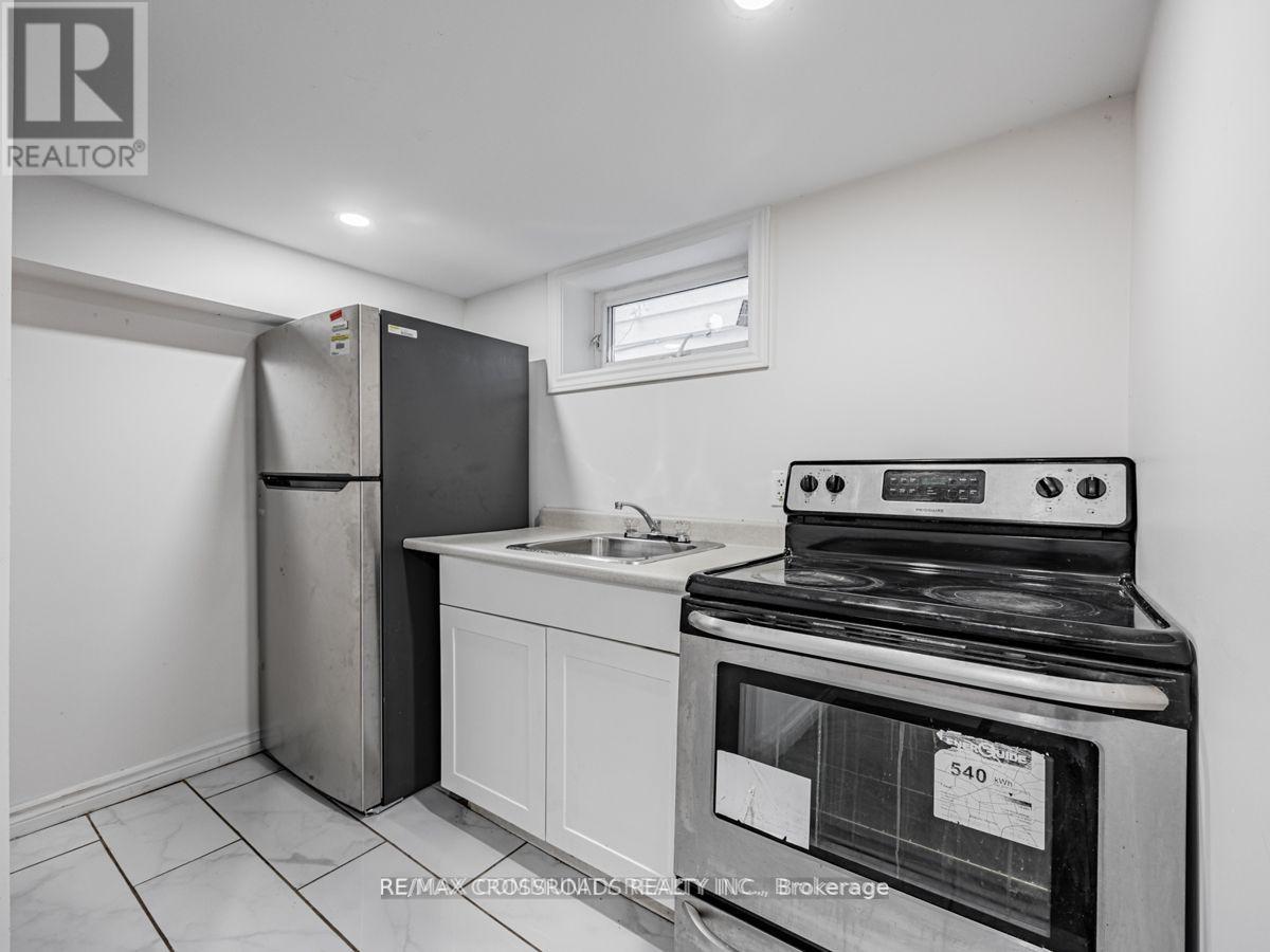 111 Elgin Street W, Oshawa, Ontario  L1G 1S5 - Photo 21 - E13083868