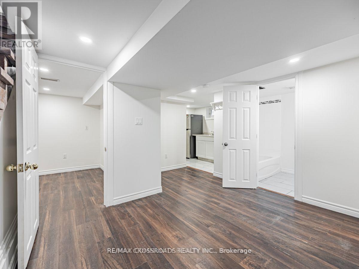 111 Elgin Street W, Oshawa, Ontario  L1G 1S5 - Photo 23 - E13083868