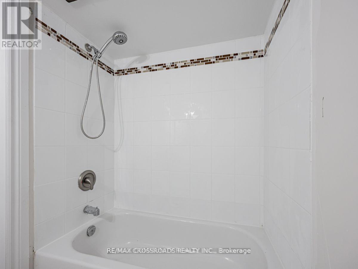 111 Elgin Street W, Oshawa, Ontario  L1G 1S5 - Photo 26 - E13083868