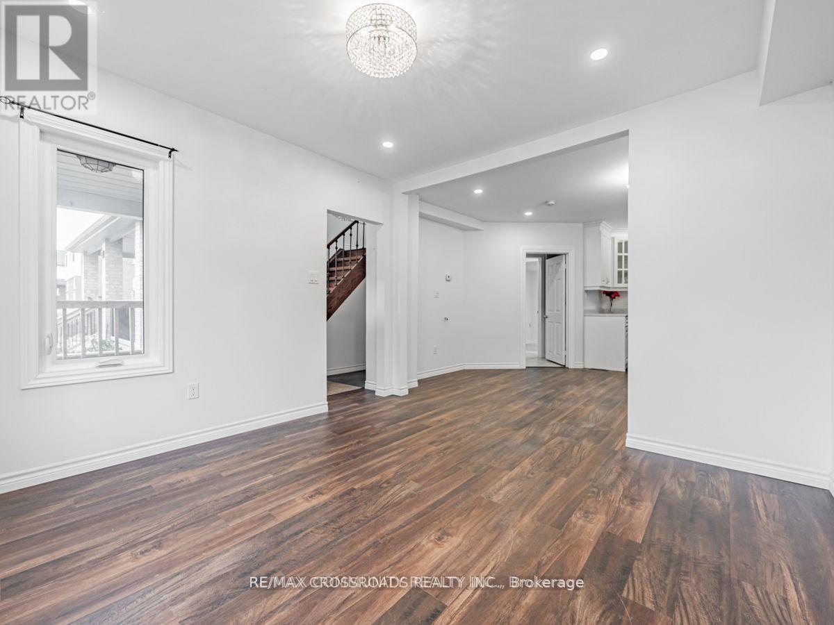 111 Elgin Street W, Oshawa, Ontario  L1G 1S5 - Photo 3 - E13083868