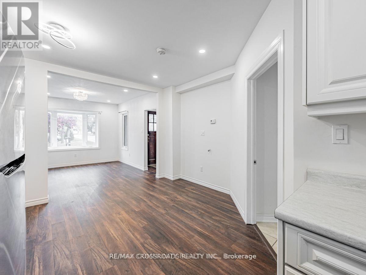 111 Elgin Street W, Oshawa, Ontario  L1G 1S5 - Photo 7 - E13083868