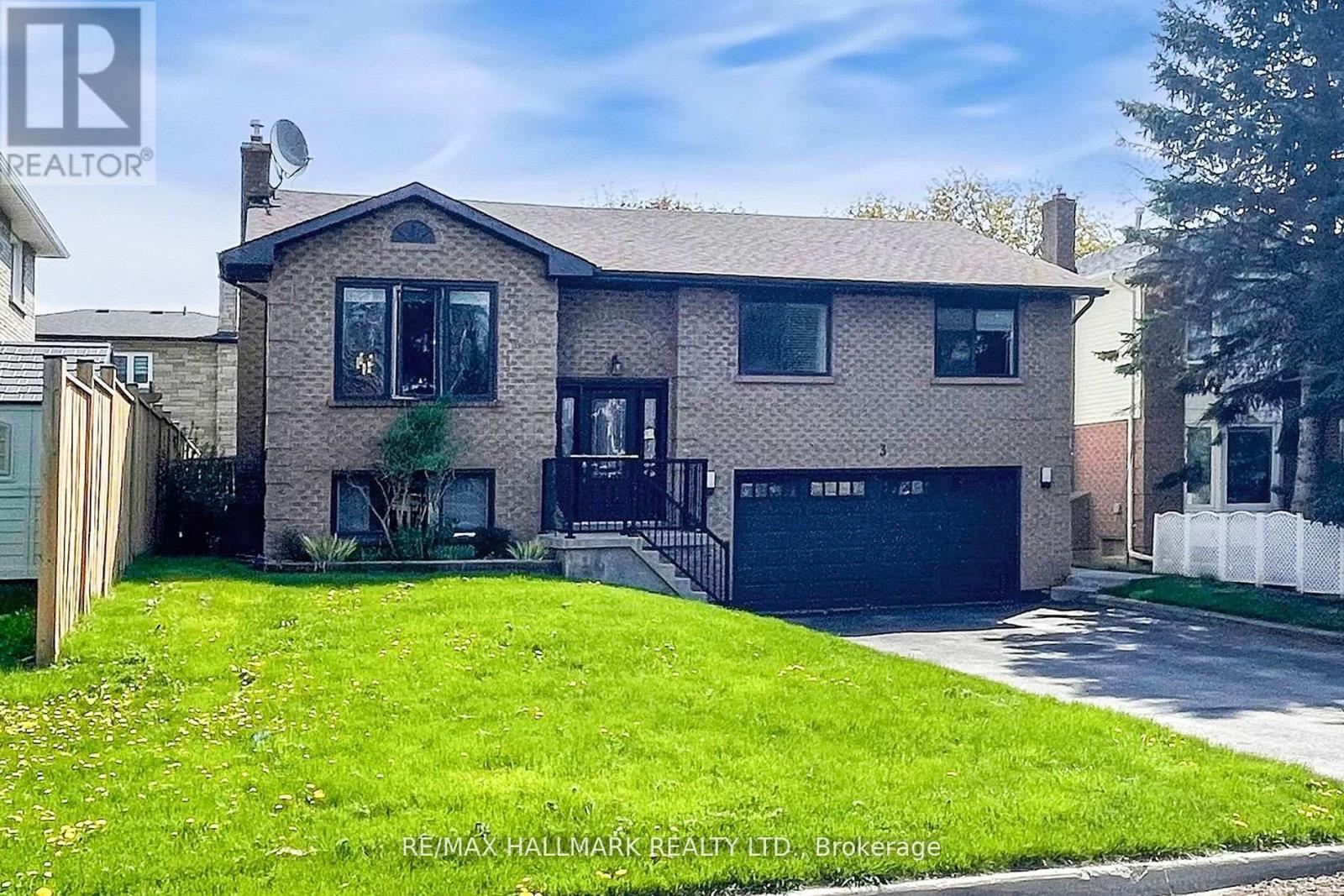 3 Cherry Blossom Crescent, Clarington, Ontario  L1E 1H1 - Photo 4 - E13083902
